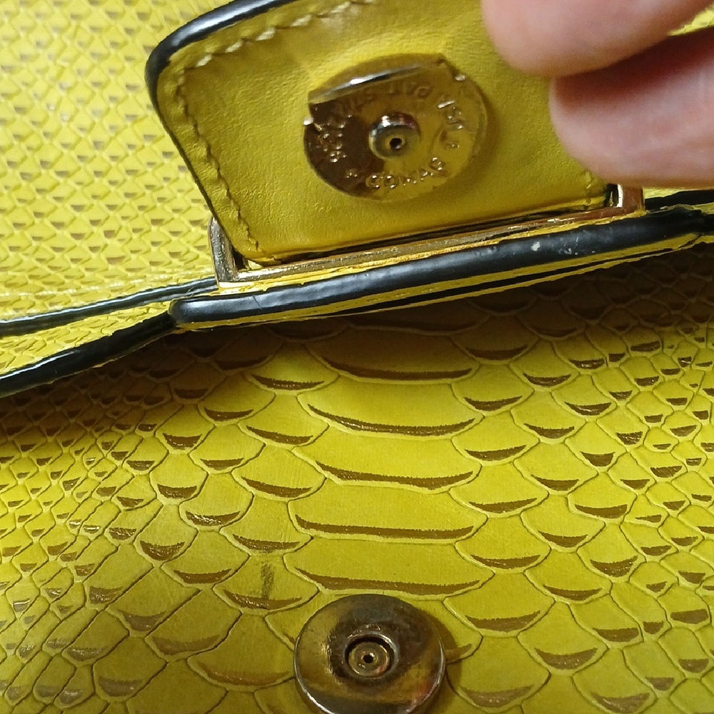 Coach Yellow  Shoulder Bag - Picture 8 of 9
